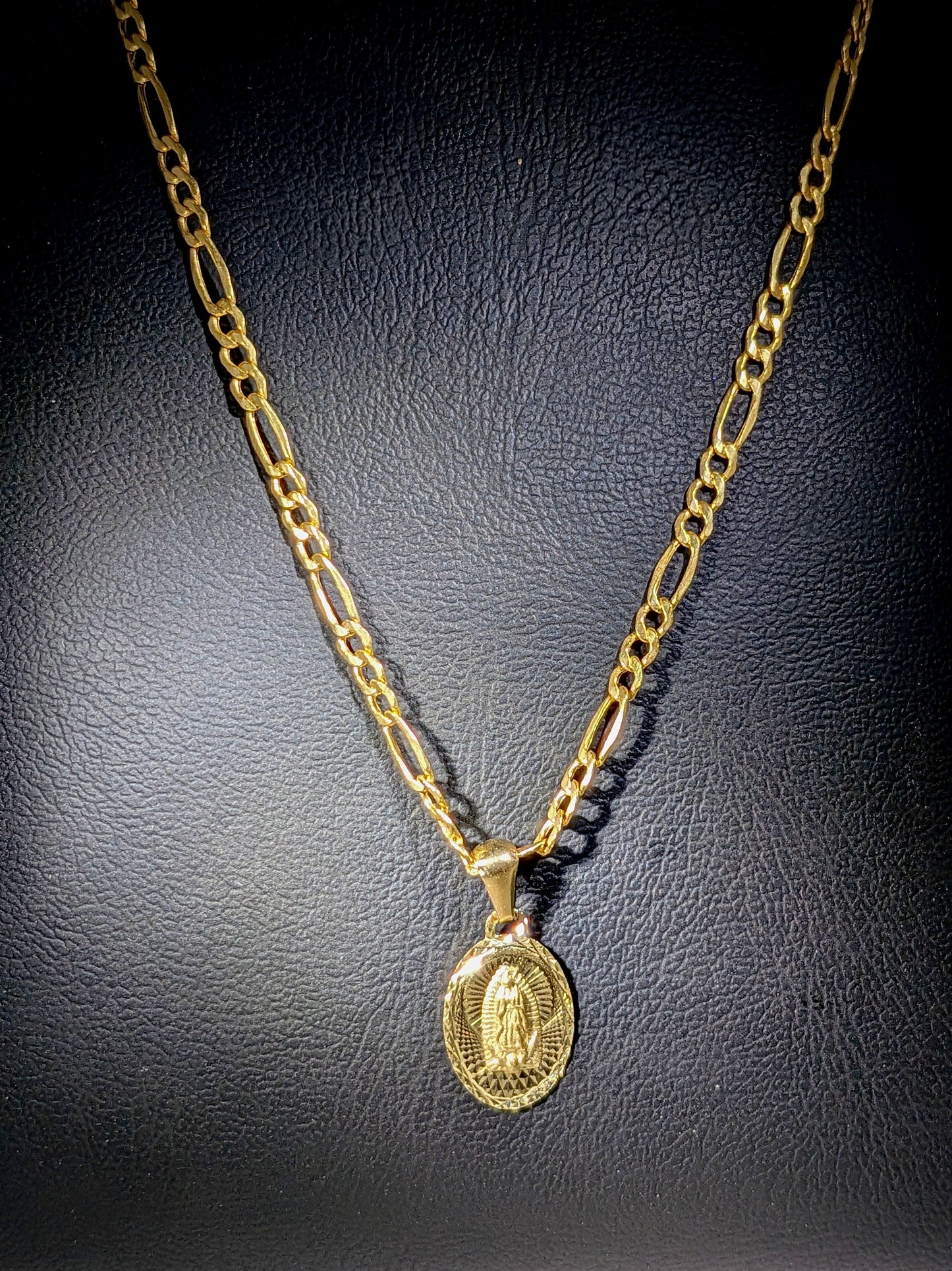 Cartier Oval Virgen